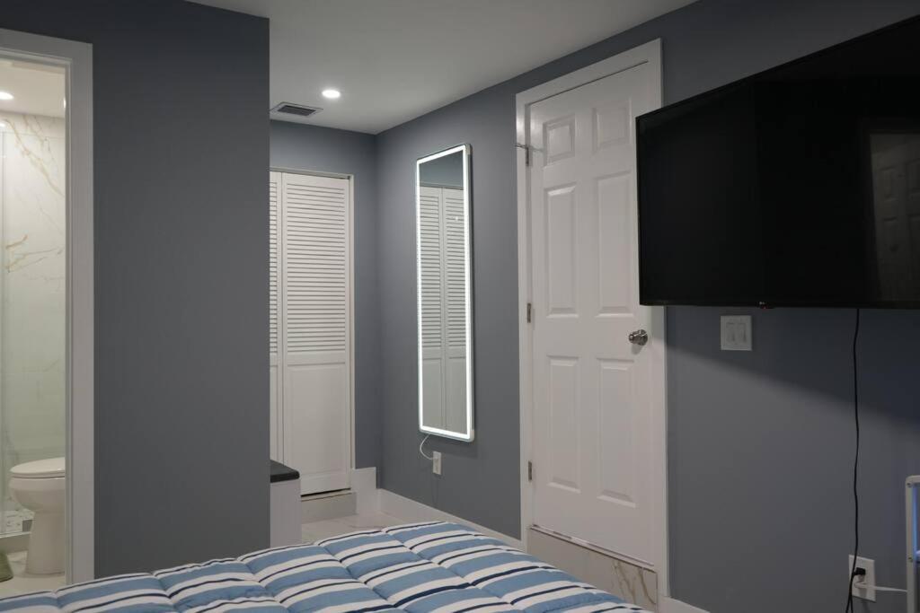 Modern Apartment Near Wynwood! Маями Екстериор снимка