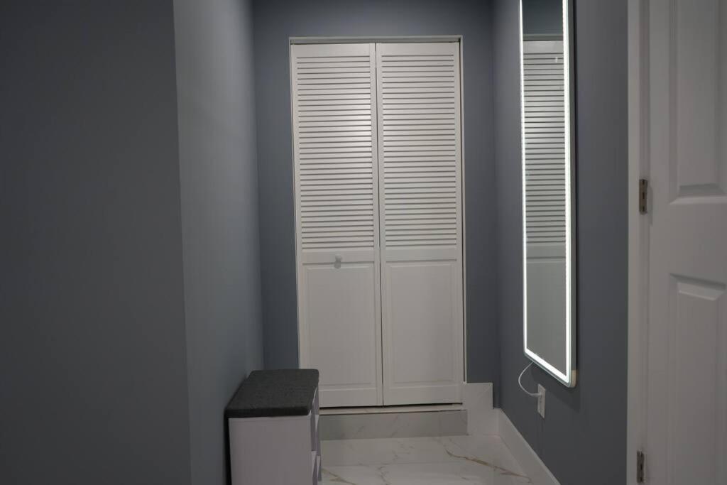 Modern Apartment Near Wynwood! Маями Екстериор снимка